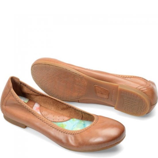 Born Shoes Canada | Women's Julianne Flats - Mid Brown (Brown) - Click Image to Close