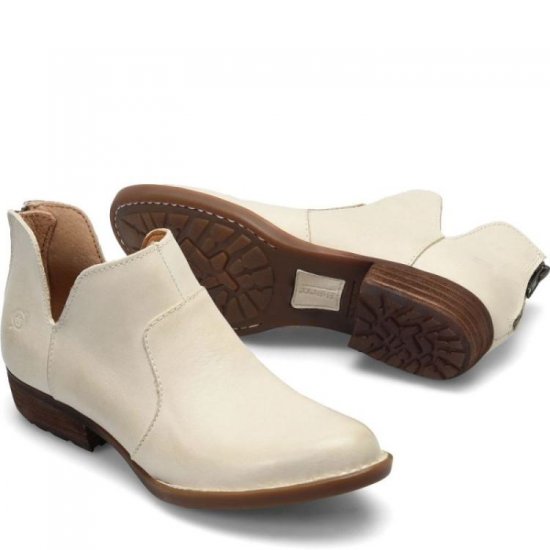Born Shoes Canada | Women's Kerri Boots - Cream Fog (White) - Click Image to Close