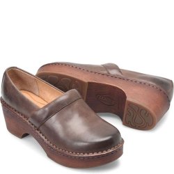 Born Shoes Canada | Women's Freya Clogs - Chocolate (Brown)