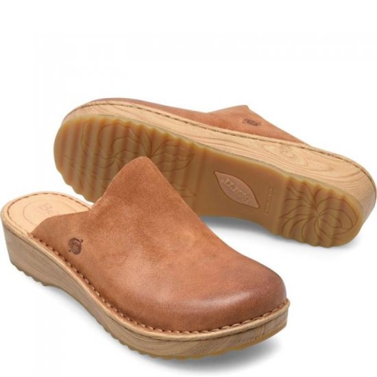 Born Shoes Canada | Women's Andy Clogs - Camel Distressed (Tan) - Click Image to Close